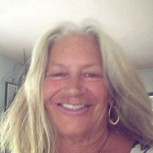 Meet your Posher, Suzanne